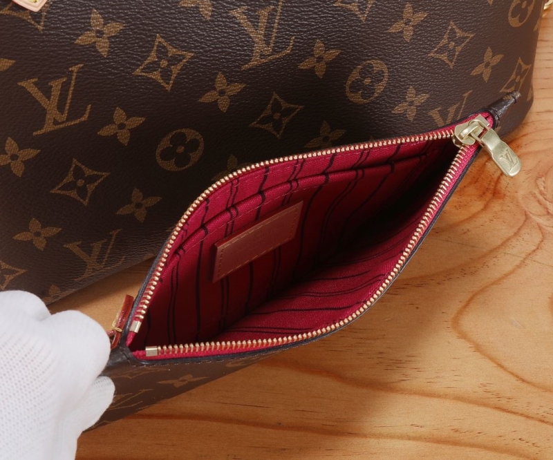 LV Shopping Bags